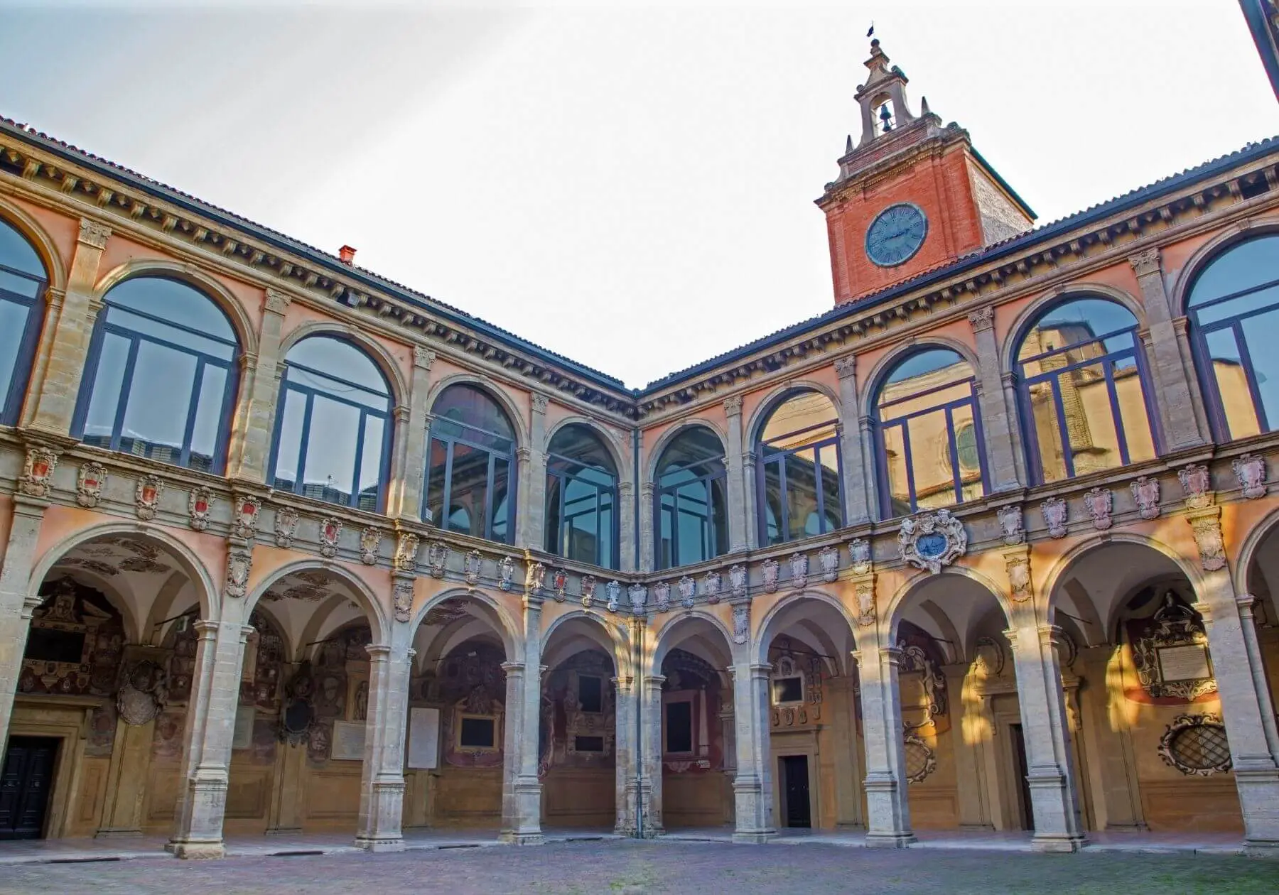 Achiginnasio bologna-reisen Travel culture tourism (1)