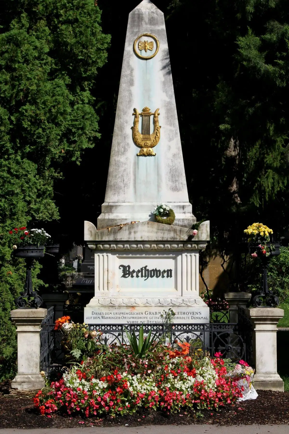 Beethoven Grab Zentralfriedhof Wien Vienna Ludwig van Beethoven Travel Reisen Culture Tourism Reiseführer Travel guide Classic Opera (4) (1)