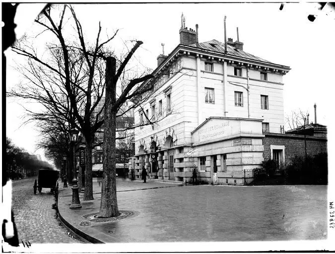 Paris-Barriere d'enfer Puccini Paris Travel Reisen Culture opera Tourism