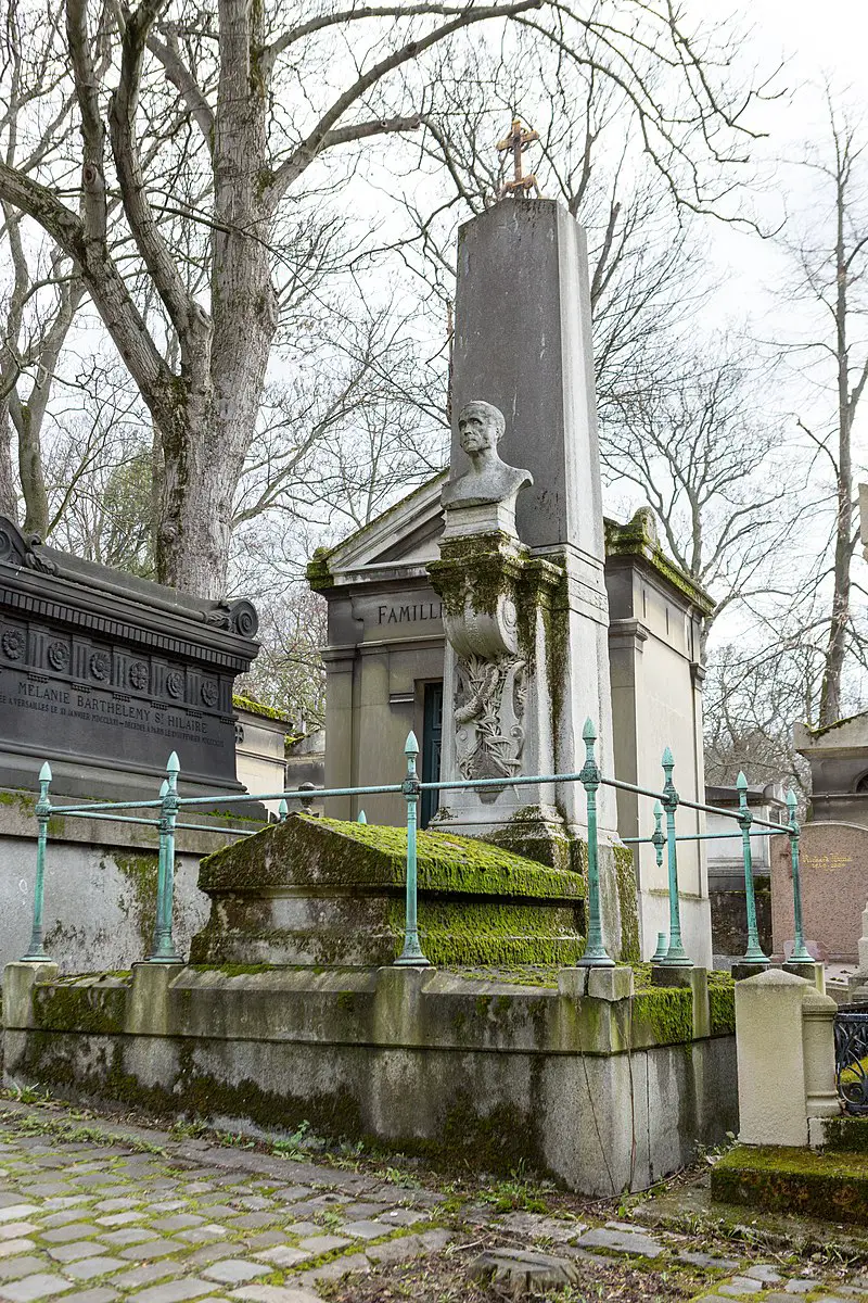 Père-Lachaise Paris Daniel Esprit Auber Travel Reisen Culture Tourism