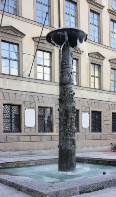Richard Strauss Brunnen Fountain München Munich Richard Strauss Travel Reisen Culture Tourism (1)