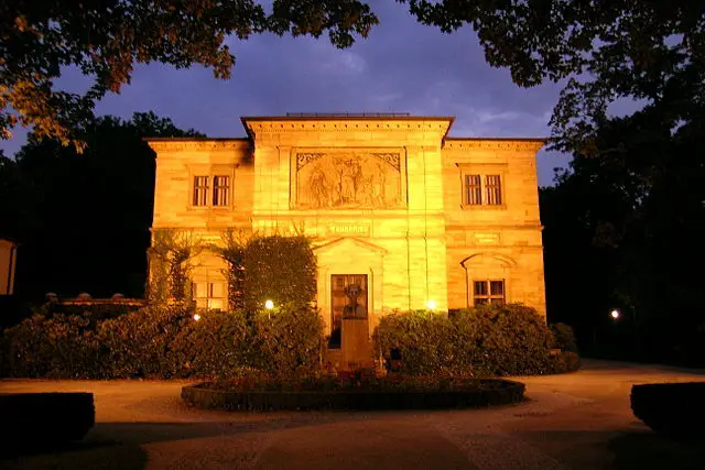 Villa-Wahnfried-Wagner-Reisen-Bayreuth-Travel