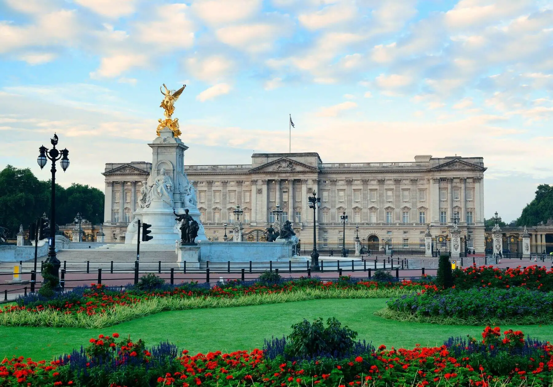 Buckingham Palace Mendelssohn London Travel Reisen Culture Tourism Reiseführer Travel guide Classic music Opera (1)