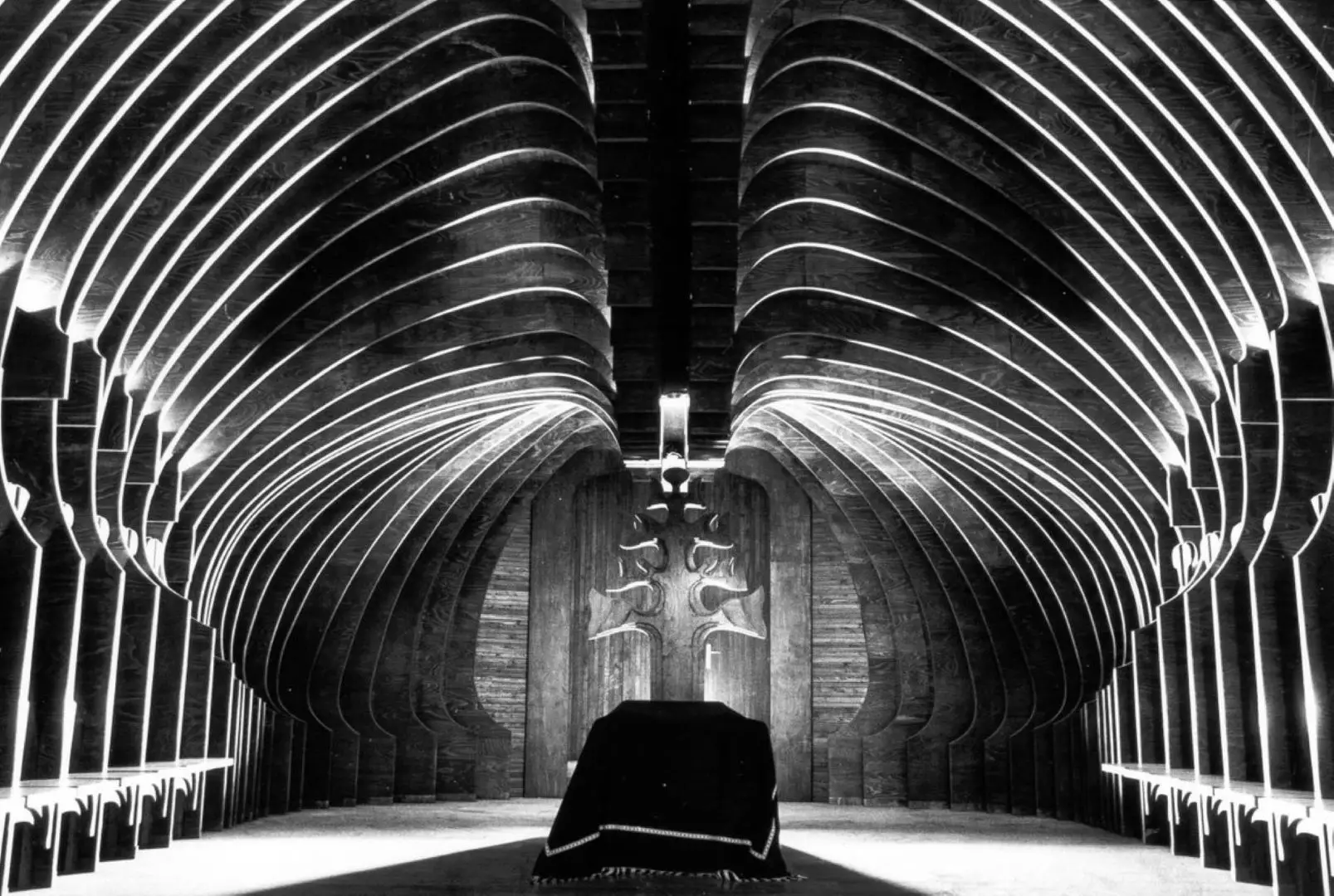 mortuary chapel at Budapest’s Farkasreti